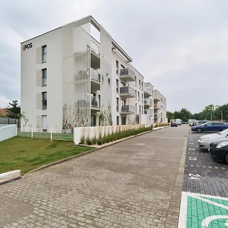 Futuria Maslicka With Free Garage By Renters