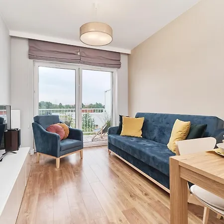 Futuria Maslicka With Free Garage By Renters Apartament *